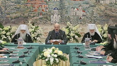 Президент Лукашенко: в Беларуси должно быть больше местных священников
