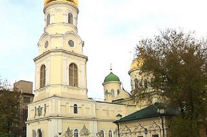 В Днепре прихожане не дали украсть пожертвования из храма УПЦ