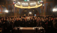 На съезде в Почаевской Лавре верующая молодежь и архиереи УПЦ обсудили вопросы духовной жизни
