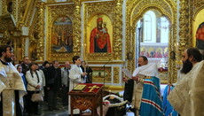 В Киевской Лавре совершили отпевание украинского поэта Бориса Олейника