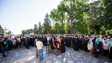 Holy Synod appeals to authorities to stop persecutions of the Church