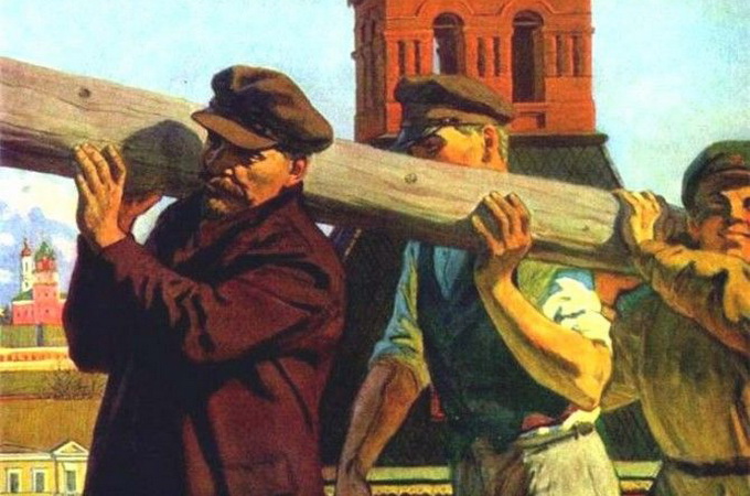 Ленін на суботнику зображений не з колодою, а з уламком хреста, – версія