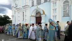 В Остроге почтили образ Богоматери, защищающий от расколов (ФОТО)
