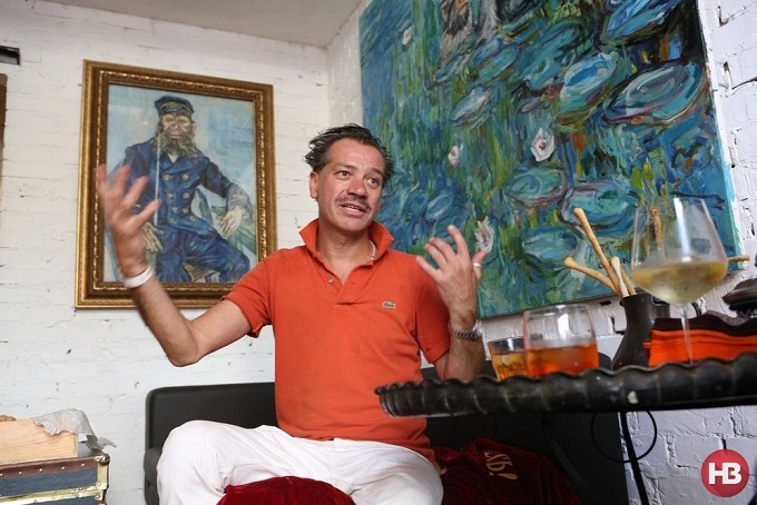 Kiev artist is under a threat of a criminal proceedings for "icons" with monkeys