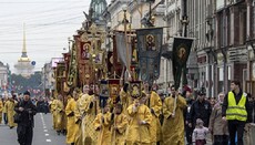 100 000 верующих приняли участие в крестном ходе в Петербурге