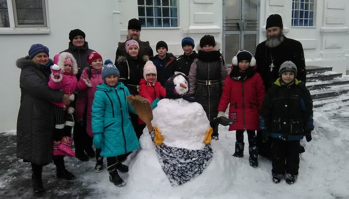 Снеговик воскресной школы "Дивоцвет"