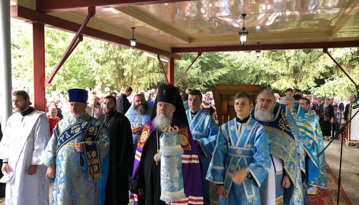 Молебен перед иконой Божией Матери "Скоропослушница"