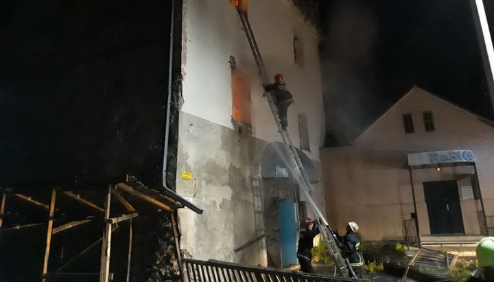 Огонь полностью локализовали после в половине девятого утра