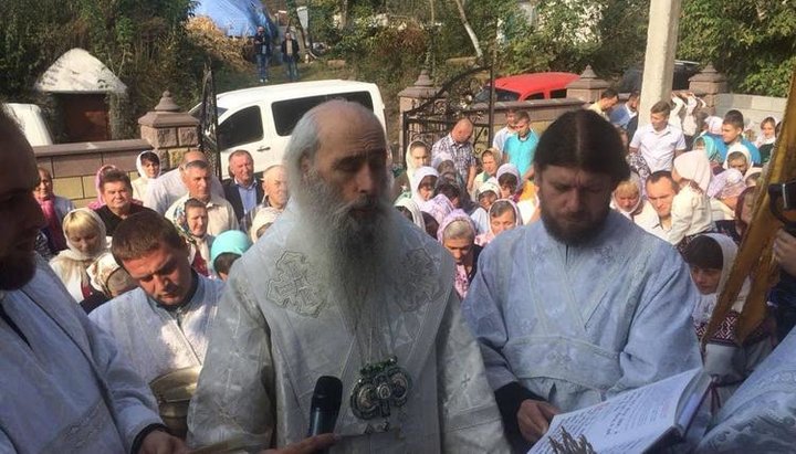 В Котюжинах освятили новый храм УПЦ вместо захваченного раскольниками