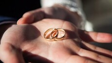 Чи забороняє Біблія одружитися з розлученою жінкою?