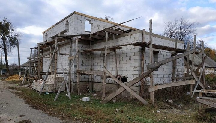 Храм УПЦ в селі Перемога Конотопско-Глуховської єпархії, що будується. Фото: Фейсбук