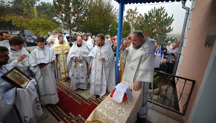 Новый храм УПЦ освятили в селе Чкалово Нижнегорского благочиния Джанкойской епархии. Фото: Джанкойская епархия