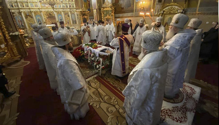 Иерархи УПЦ провели в последний путь раба Божия Иоанна Паканича. Фото: Facebook