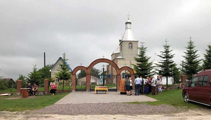 В Будятичах активист ПЦУ напал на священника УПЦ