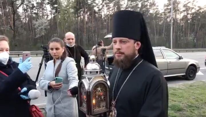 Епископ Виктор (Коцаба) на брифинге, посвященному прибытию в Киев Благодатного огня. Фото: Скрин ФБ-трансляции