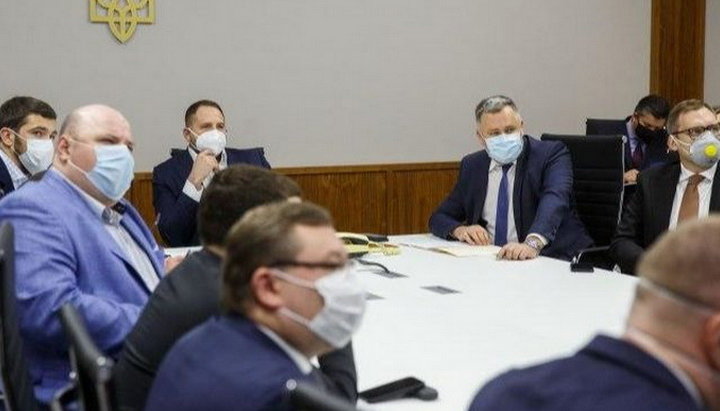 Глава Офиса президента Андрей Ермак провел совещание с губернаторами. Фото: president.gov.ua