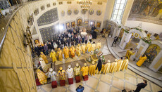 Епіфаній і 11 «ієрархів» ПЦУ «служили» в напівпорожньому соборі Драбинка