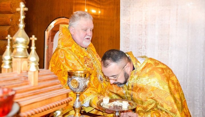 Віктор Бедь і заборонений в «служінні» Анатолій Натолочний. Фото: keuapc.org