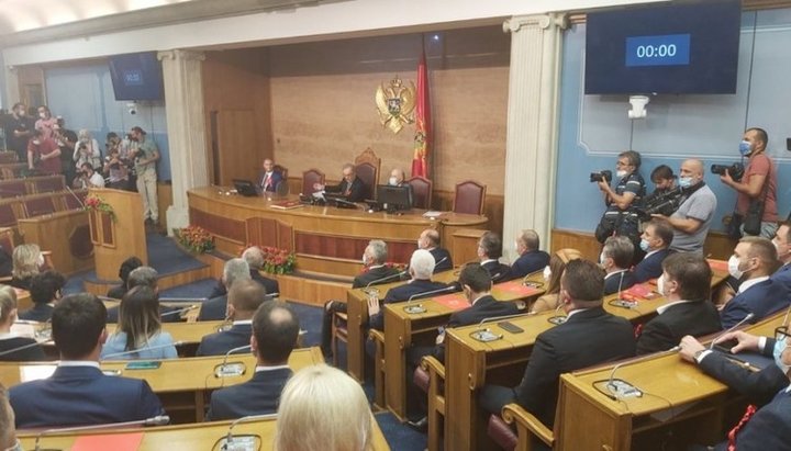 В Черногории приняли поправки к спорному закону о свободе вероисповедания. Фото: novosti.rs