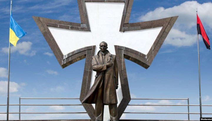 Батько наш Бандера іже єси на...