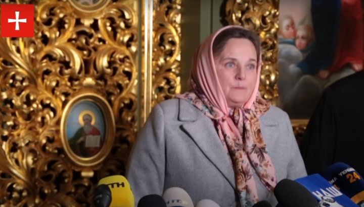 Maria Formanets, a parishioner of the Holy Dormition Church of the UOC in the village of Ptycha. Photo: a video screenshot from the "1Kozak" Youtube channel.
