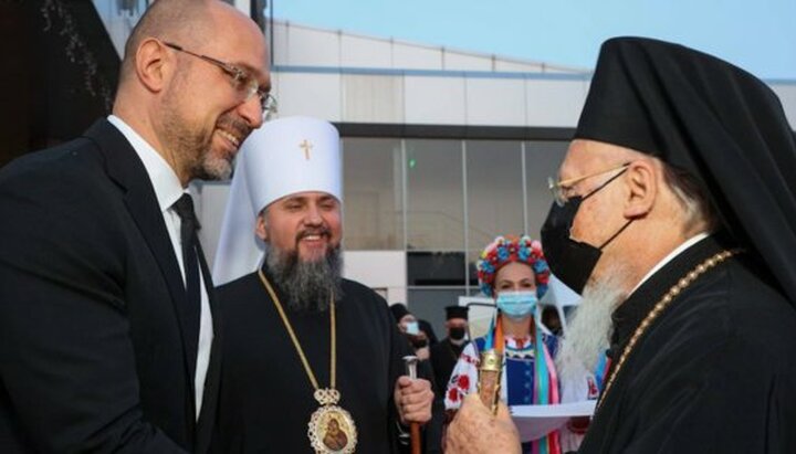 Верить ли нам призывам Варфоломея о "мирном сосуществовании"?
