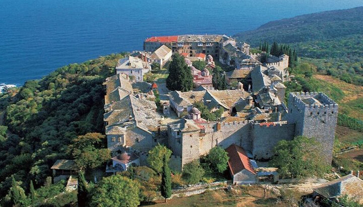 Велика Лавра на Афоні. Фото: go-athos.com