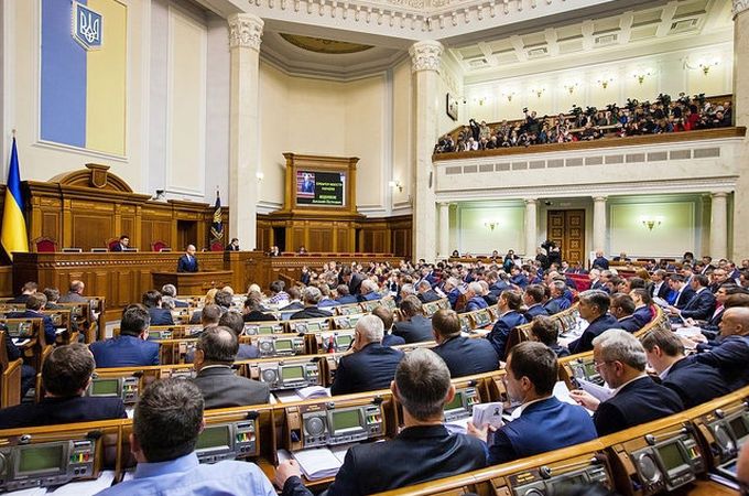 ВР доработает новый "антидискриминационный" законопроект, раскритикованный Церквями