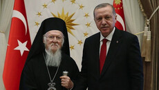 Head of Phanar "fraternally" urges Patriarch Kirill to give up the throne