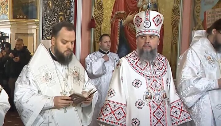 OCU again invites to the "worship" in Kyiv-Pechersk Lavra