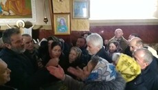 Людей викидали на вулицю: у Хрещатику захопили храм УПЦ