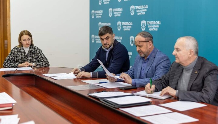 У Тернопільській ОДА пройшло засідання щодо оцінки майна Почаївської лаври