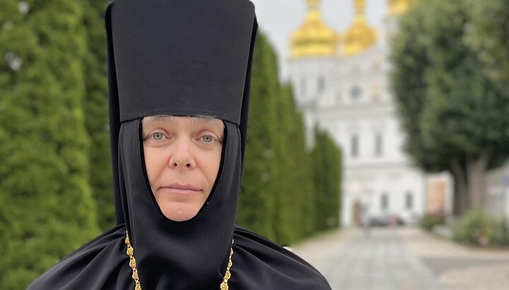 Ігуменя Серафима написала лист Зеленському із закликом захистити УПЦ