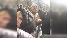 В соборе Ивано-Франковска штурмующие травят людей газом