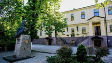 KDA refutes accusations of "illegal sublease" of Lavra buildings