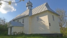 В Креничах громаду УПЦ не пустили на збори, де її «переводили» в ПЦУ