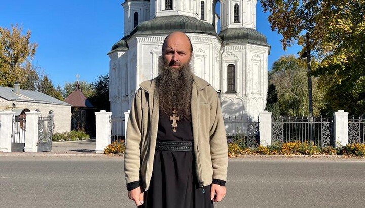 Архімандрит Онуфрій (Куц). Фото: сторінка священнослужителя у Facebook