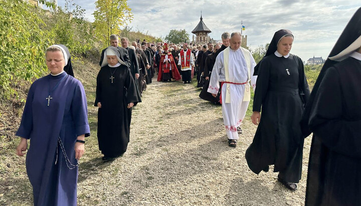 Хресна хода РКЦ у Шаргороді. Фото: rkc.org.ua
