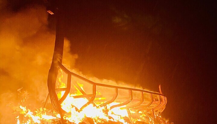 Про «віруючих» ПЦУ, Вальгаллу та День мертвих