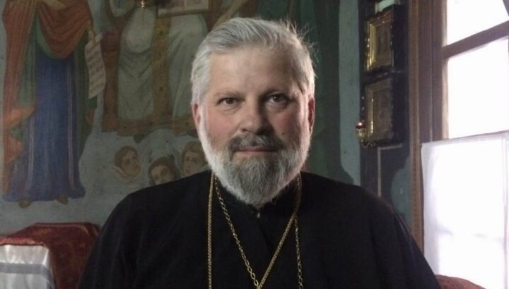 Священник УПЦ призвал верующих поддержать монахов в суде по Верхней лавре
