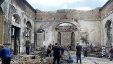 В Никополе разобрали завалы храма УПЦ, который сгорел после атаки РФ