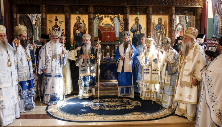 Патріарх Порфирій та Архієпископ Стефан на богослужінні. Фото: spc.rs