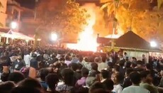 В Индии более 150 человек пострадали из-за пожара на храмовом фестивале