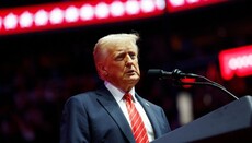 Pontiff to Trump: "I invoke divine blessings upon beloved American people"