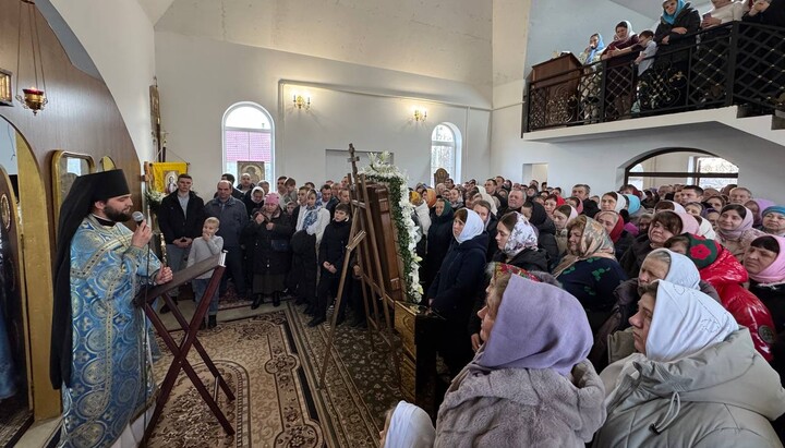 First service in the new church in Triskyni. Photo: UOC's press service