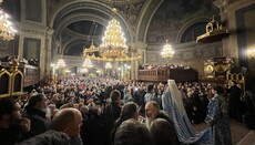 Ενορία καθεδρικού ναού της UOC στο Τσερνιβτσί επιβεβαίωσε πιστότητα στον Μητρ. Ονούφριο