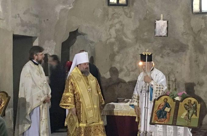 Патриарх Варфоломей и митрополит Митрофан молились в Каппадокии об упокоении православных христиан