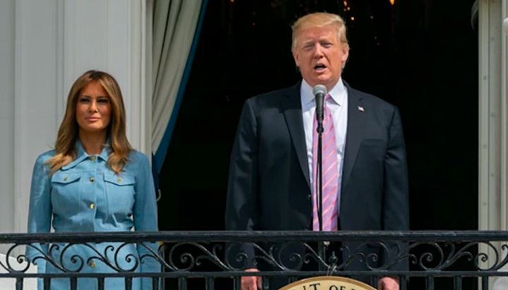 Donald and Melania Trump on the White House balcony on April 22, 2019, during the 141st Easter celebration at the White House. Photo: Andrea X