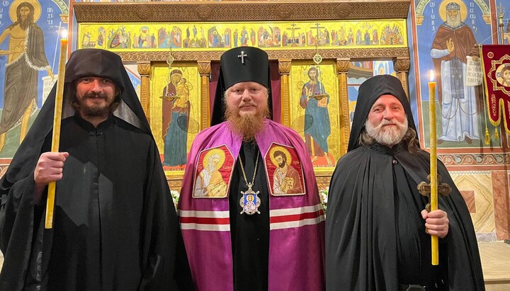 Архієпископ Йона з братією Нещеровського монастиря. Фото: Фейсбук архієпископа.