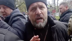 На захват храма УПЦ в Верхних Становцах ПЦУ свозила людей из других сел